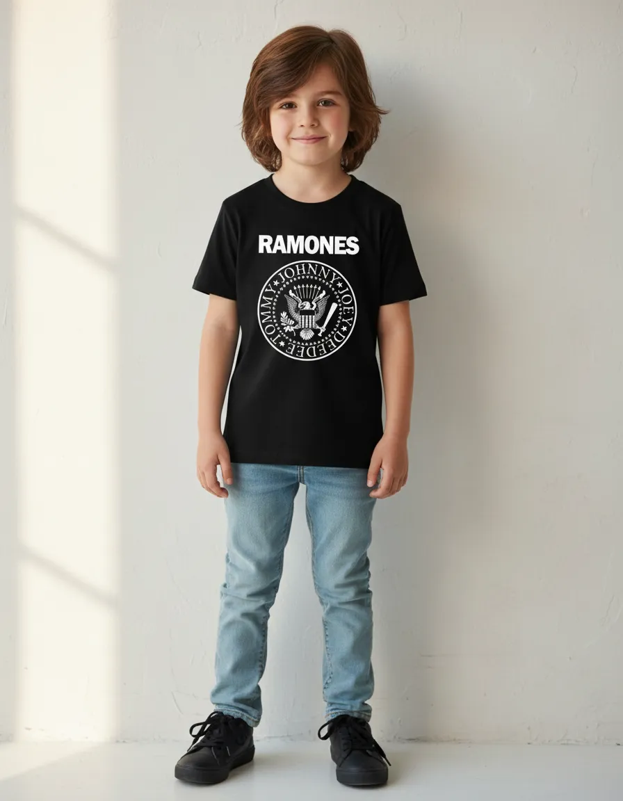 Camiseta Preta Infantil Unissex Banda Ramones  mlr