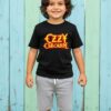 D_NQ_NP_2X_650515-MLB113995491748_072026-F-camiseta-manga-curta-infantil-unissex-preta-logo-ozzy Camiseta Infantil Unissex Preta Ozzy Osbourne Silk Screen mlc