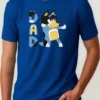 D_NQ_NP_2X_824389-MLB90056117333_082025-F-camiseta-bluey-adulto-tradicional- Camiseta Masculina Desenho Pai Bluey Bandit Tradicional Cor Azul-Royal