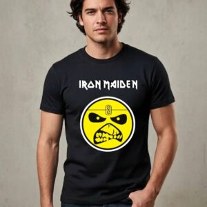 Camiseta Preta Manga Curta Adulto Unissex Iron Maiden mlc