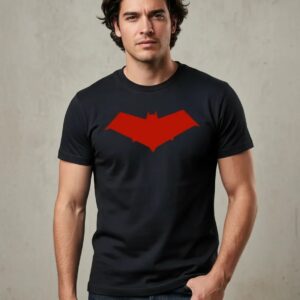Camiseta Preta Manga Curta Unissex Adulto Robin Capuz Vermelho mlc