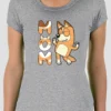 Camiseta Bluey Chilli Mãe Baby Look ( Cinza )