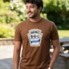 Camiseta Marrom Adulto Tradicional Molho Barbecue Bbq mlr