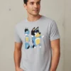 D_NQ_NP_2X_664949-MLB112468130253_052026-F-camiseta-masculina-rc-pai-bluey-bandit-tradicional Camiseta Manga Curta Cinza Adulto Unissex Bluey Bandit Pai Silk Screen Manual Premium mlr
