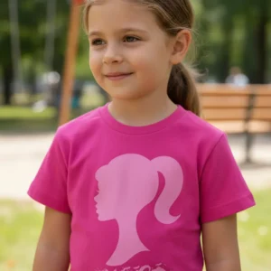 D_NQ_NP_2X_826583-MLB105974685274_022026-F-camiseta-barbie-infantil- Camiseta Manga Curta Unissex Infantil Rosa Barbie mlr