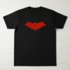 Camiseta Preta Manga Curta Baby Look Robin Capuz Vermelho mlc