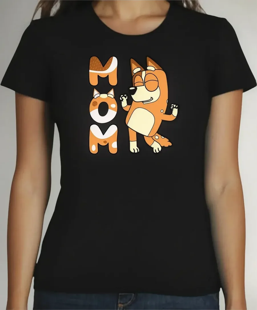 Camiseta Malha PV Manga Curta Baby Look Feminina Marrom Bluey Mãe Chilli spe