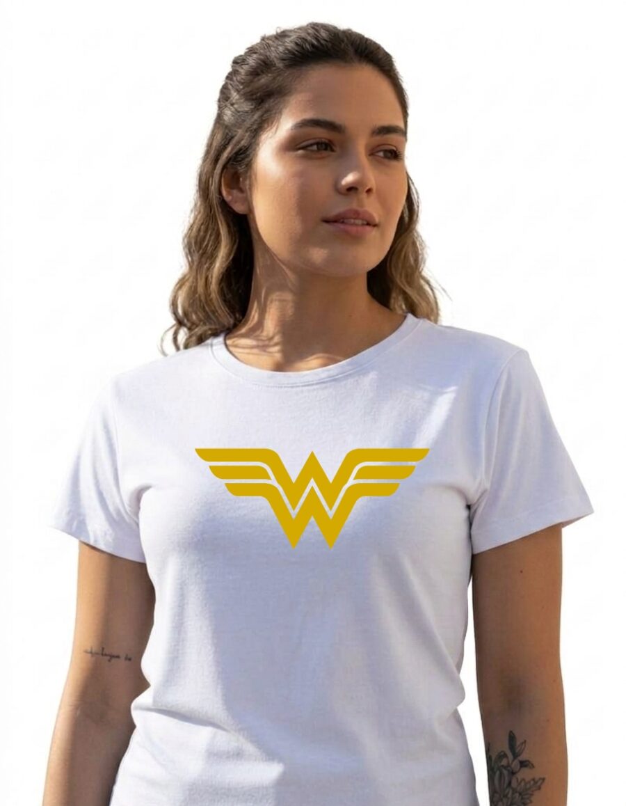 Camiseta Branca Manga Curta Baby Look Mulher Maravilha mlr