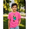 Camiseta Rosa Infantil Clarencio O Otimista Blusa Menino Menina Unissex Malha Fria PV Nao Amassa Cores spe