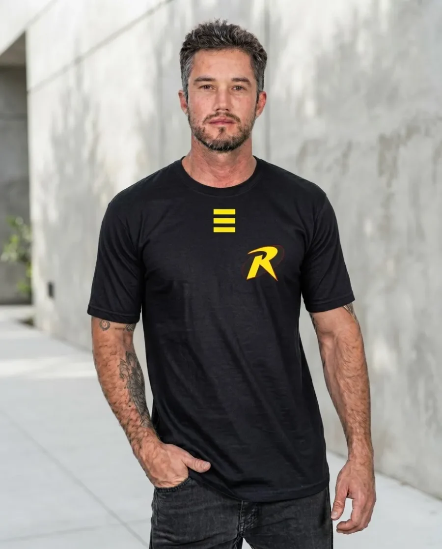 x Camiseta Preta Manga Curta Aduulto Vermelha Robin Dc Comics mlc